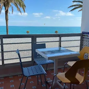 The Traveller`s House Mirador Playa La Caleta En Cádiz